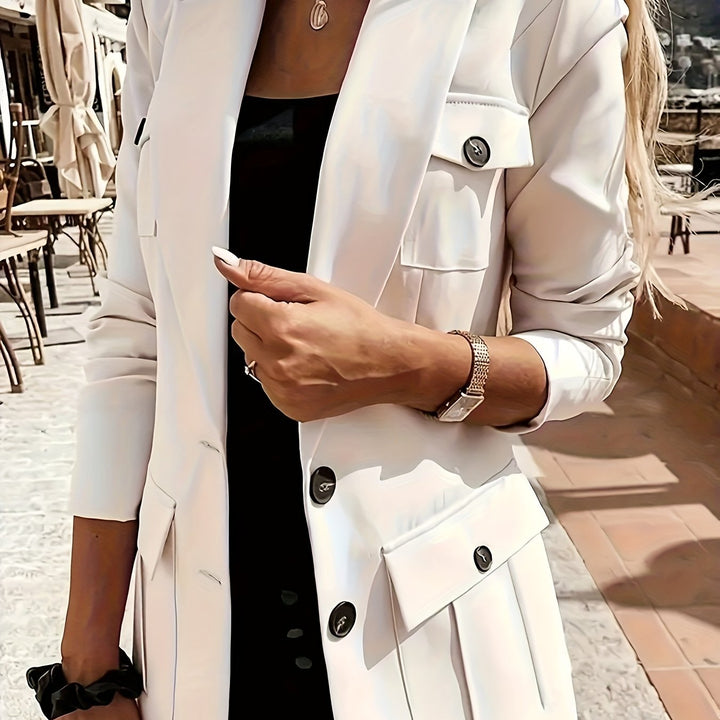 Blazer – Knoopsluiting & Functionele Zakken
