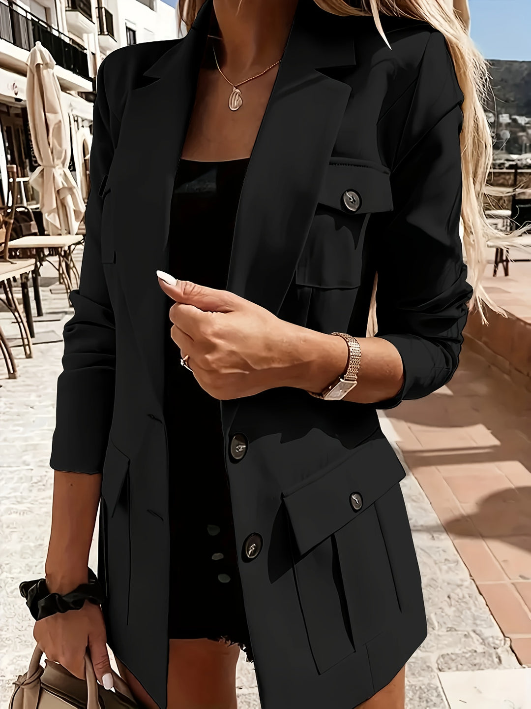 Blazer – Knoopsluiting & Functionele Zakken