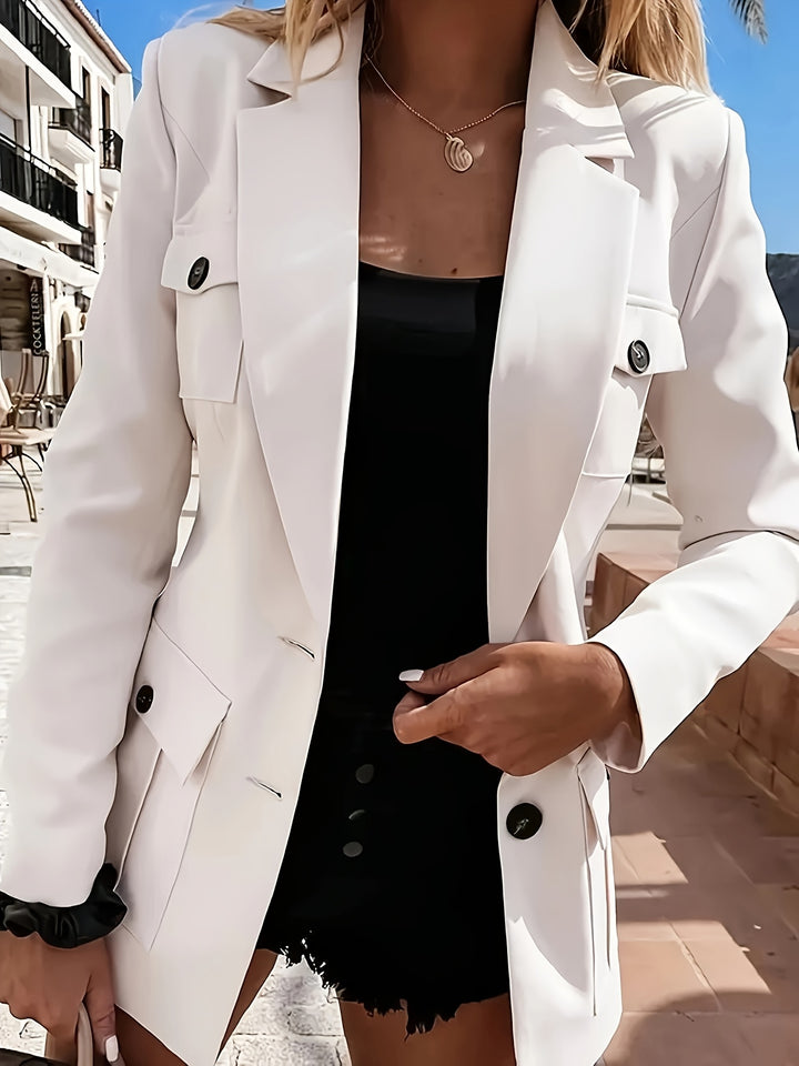 Blazer – Knoopsluiting & Functionele Zakken