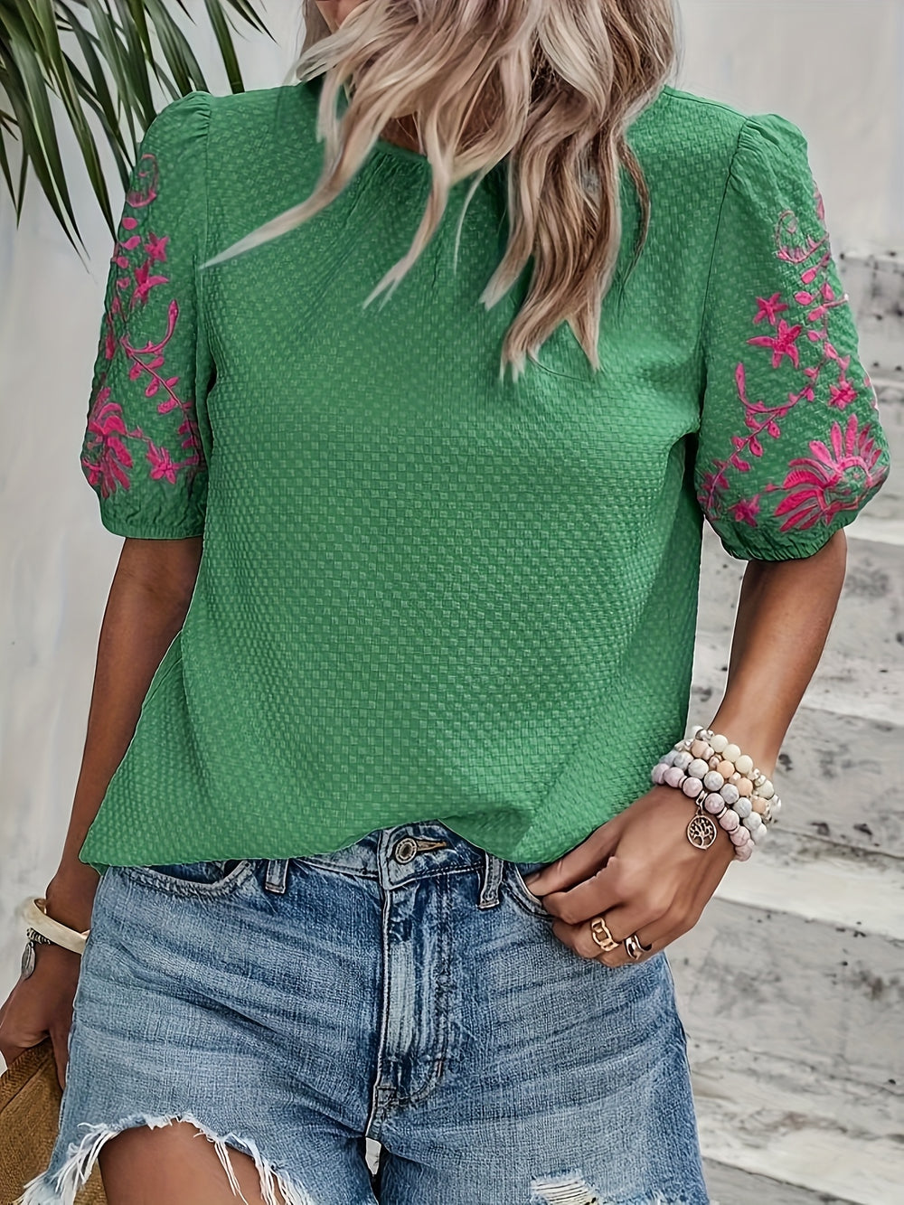 Blouse – Geborduurd Bloemenpatroon & Ademend Materiaal