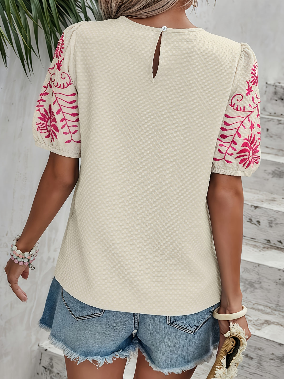 Blouse – Geborduurd Bloemenpatroon & Ademend Materiaal