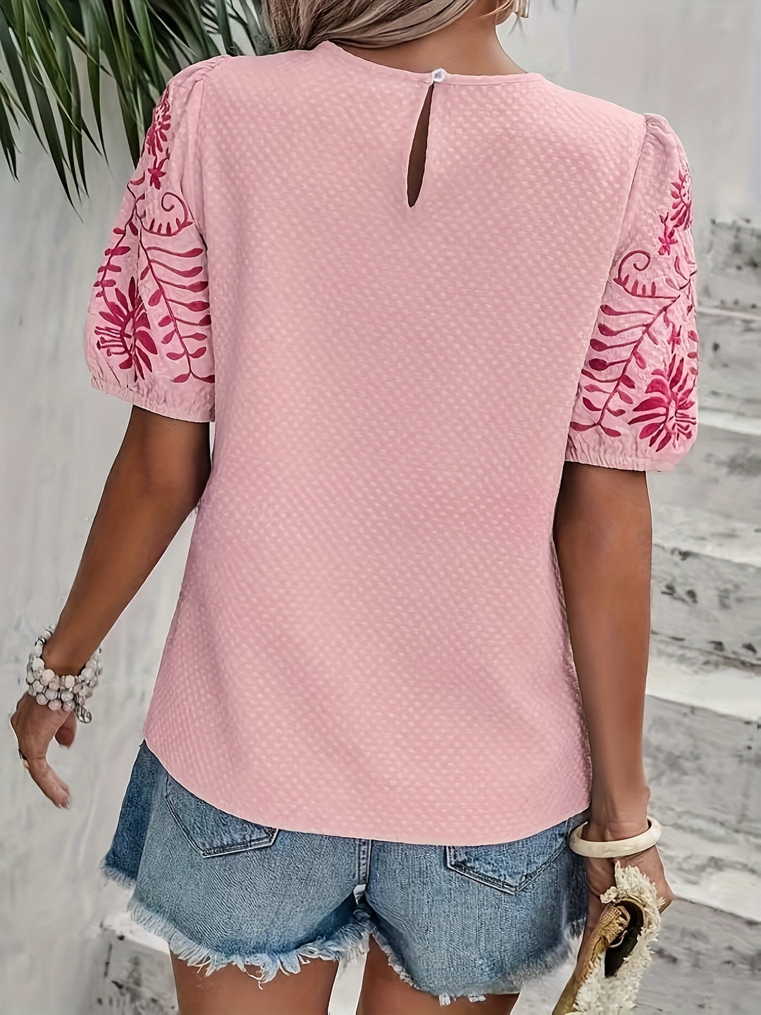 Blouse – Geborduurd Bloemenpatroon & Ademend Materiaal