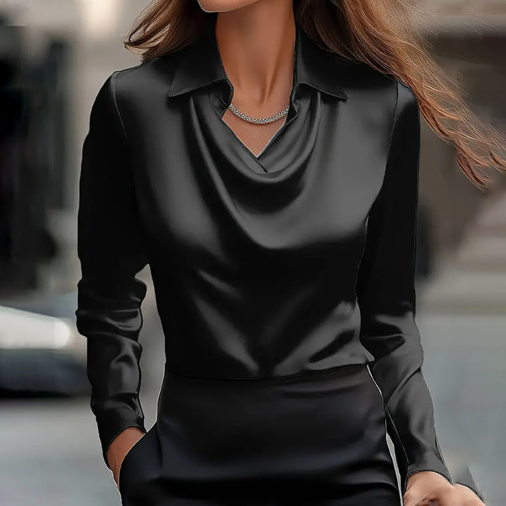 Blouse – Knoopsluiting En Gerimpelde Borst & Flexibele Vorm