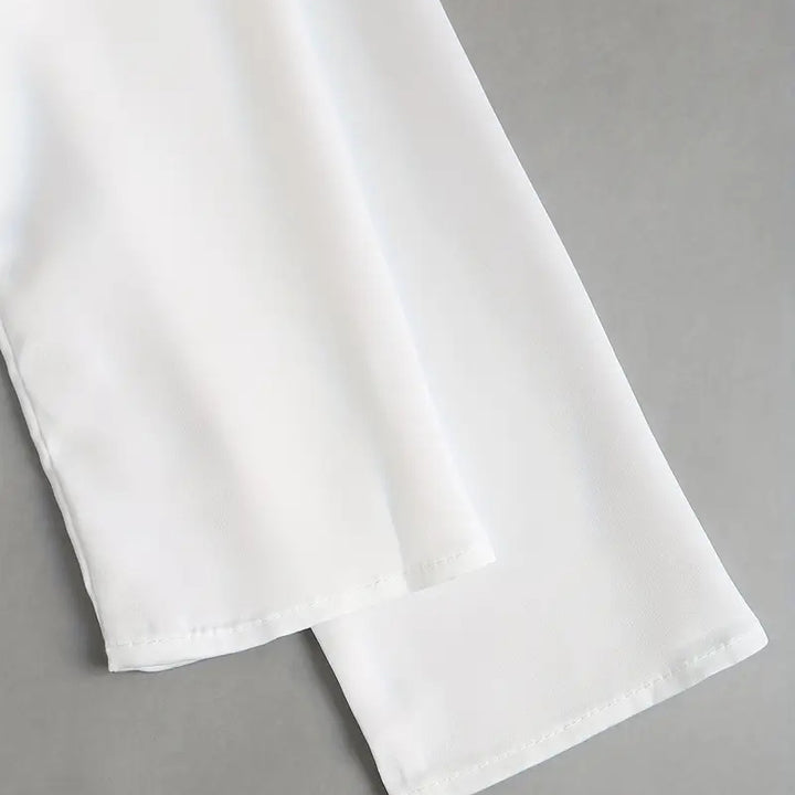 Blouse – Knoopsluiting En Gerimpelde Borst & Flexibele Vorm