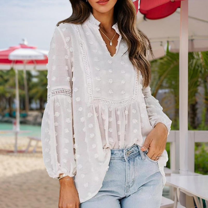 Blouse – V-Hals Met Kantopeningen & Luchtig Draagcomfort