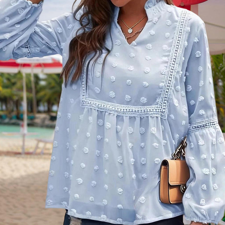 Blouse – V-Hals Met Kantopeningen & Luchtig Draagcomfort