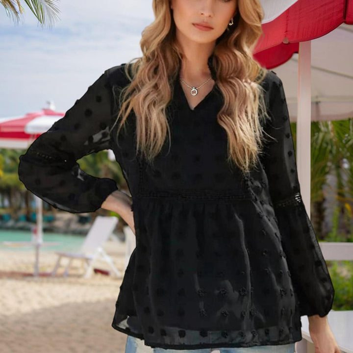 Blouse – V-Hals Met Kantopeningen & Luchtig Draagcomfort