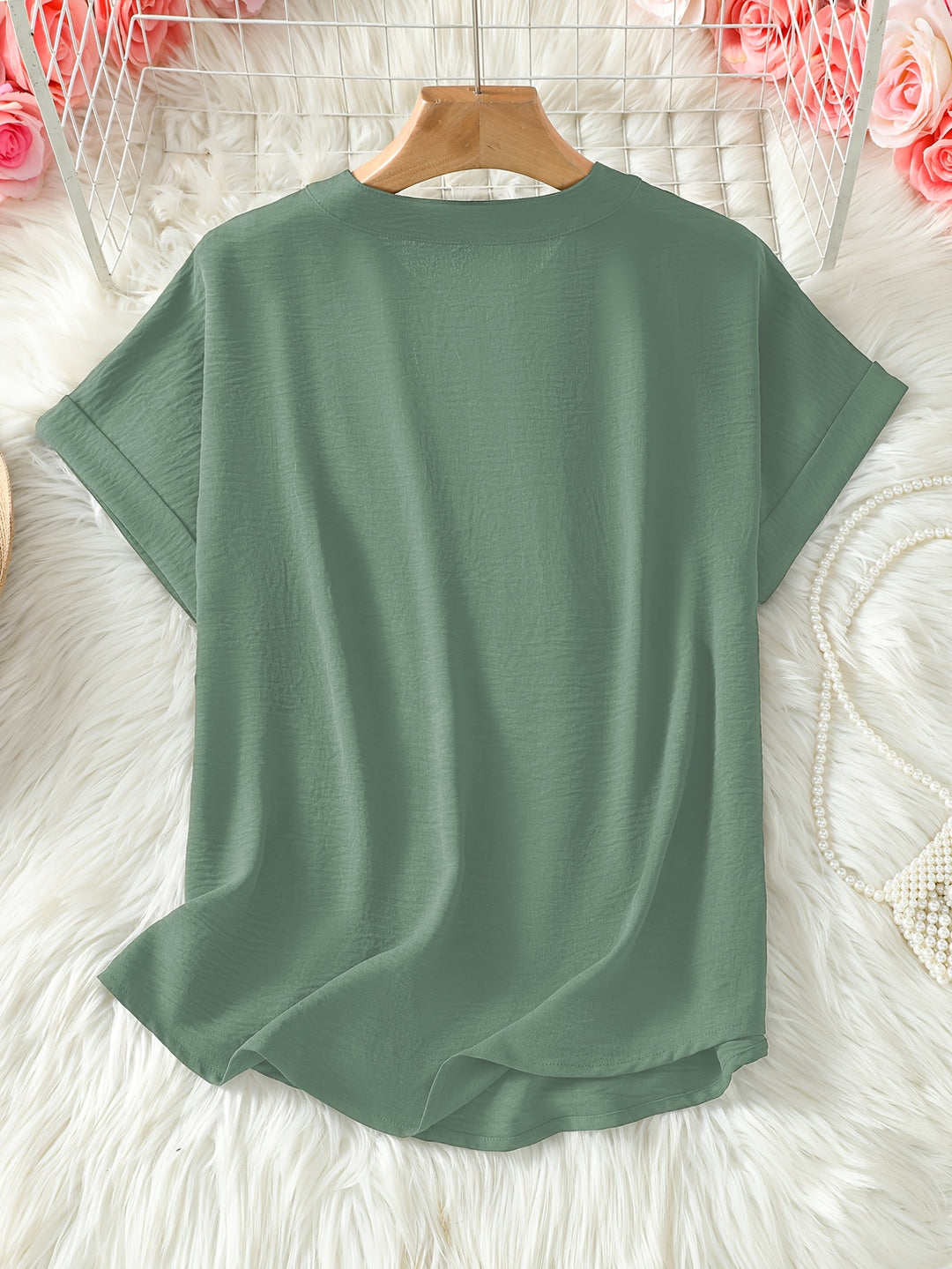 Blouse – V-hals & Losse Pasvorm met Korte Mouwen