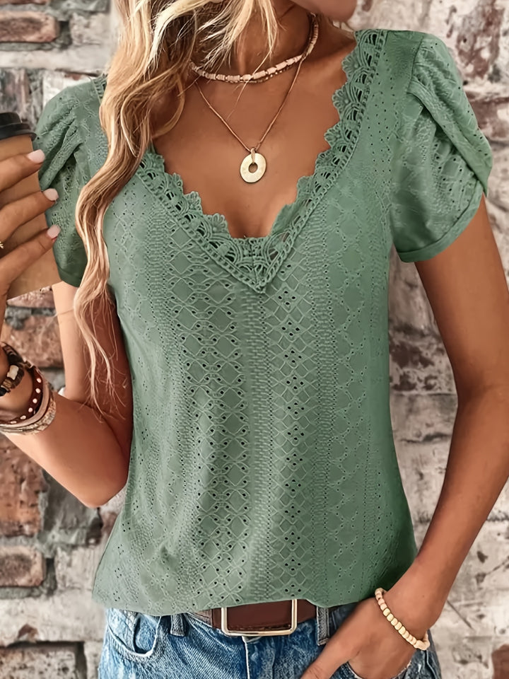 Blouse – V-hals met Kanten Bies & Flexibele Pasvorm