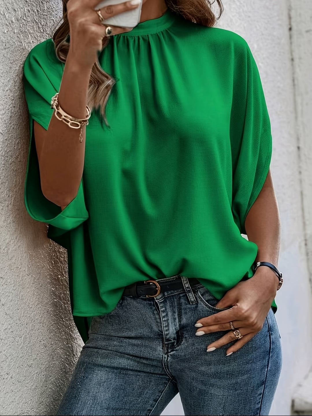 Blouse – Vleermuismouwen & Ronde Hals met Strikdetail