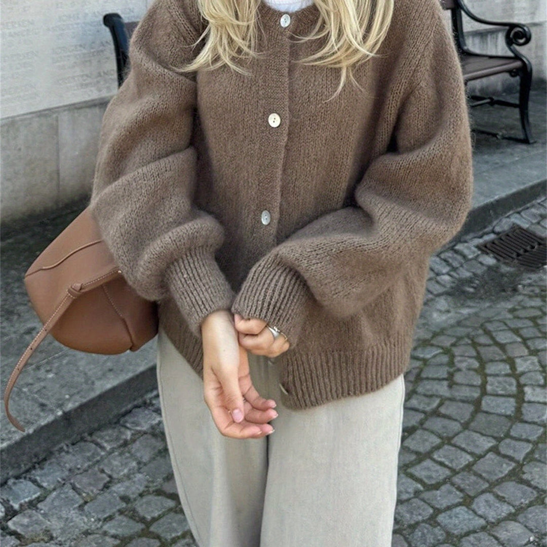 Cardigan – Knoopsluiting & Zachte Warmte