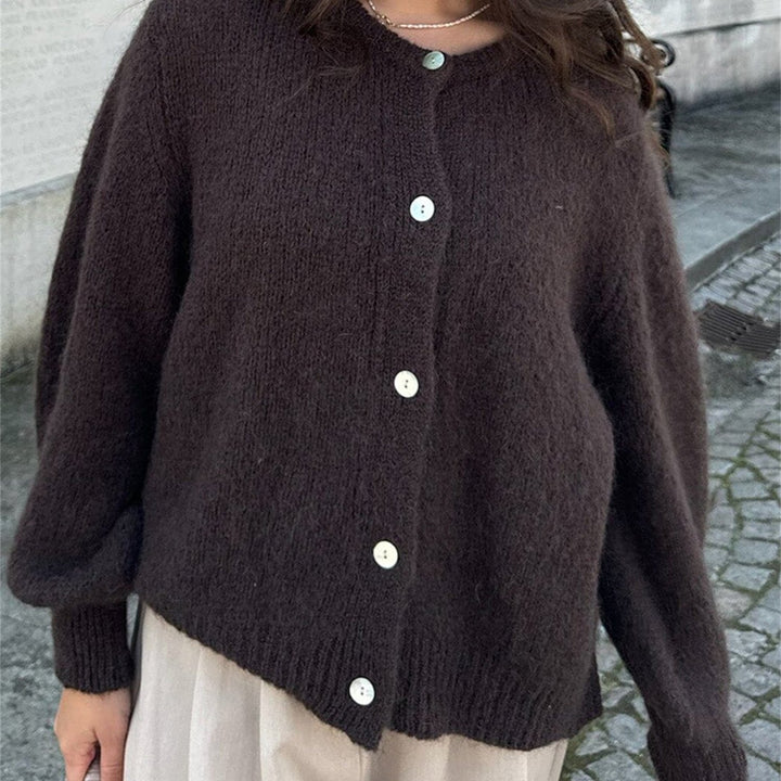 Cardigan – Knoopsluiting & Zachte Warmte