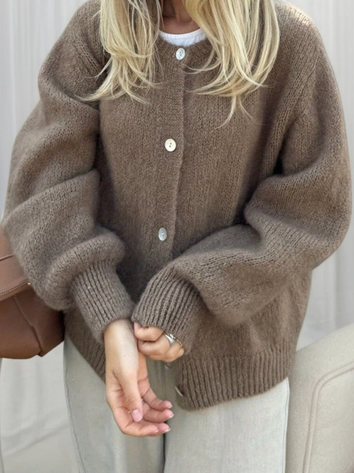 Cardigan – Knoopsluiting & Zachte Warmte