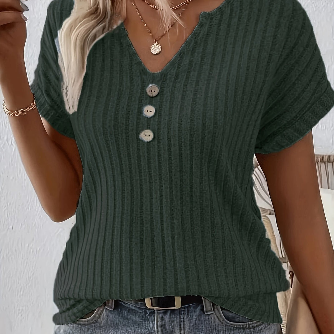 Casual Gestreept T-Shirt – V-Hals Ontwerp & Knoopsluiting