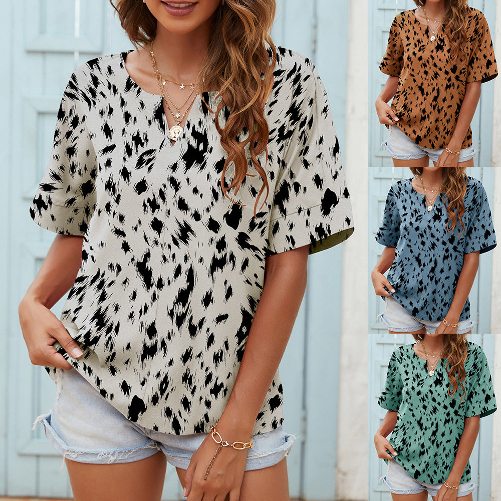 Casual T-shirt – V-hals & Korte Mouwen met Print