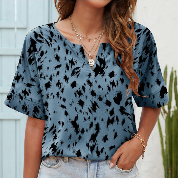 Casual T-shirt – V-hals & Korte Mouwen met Print