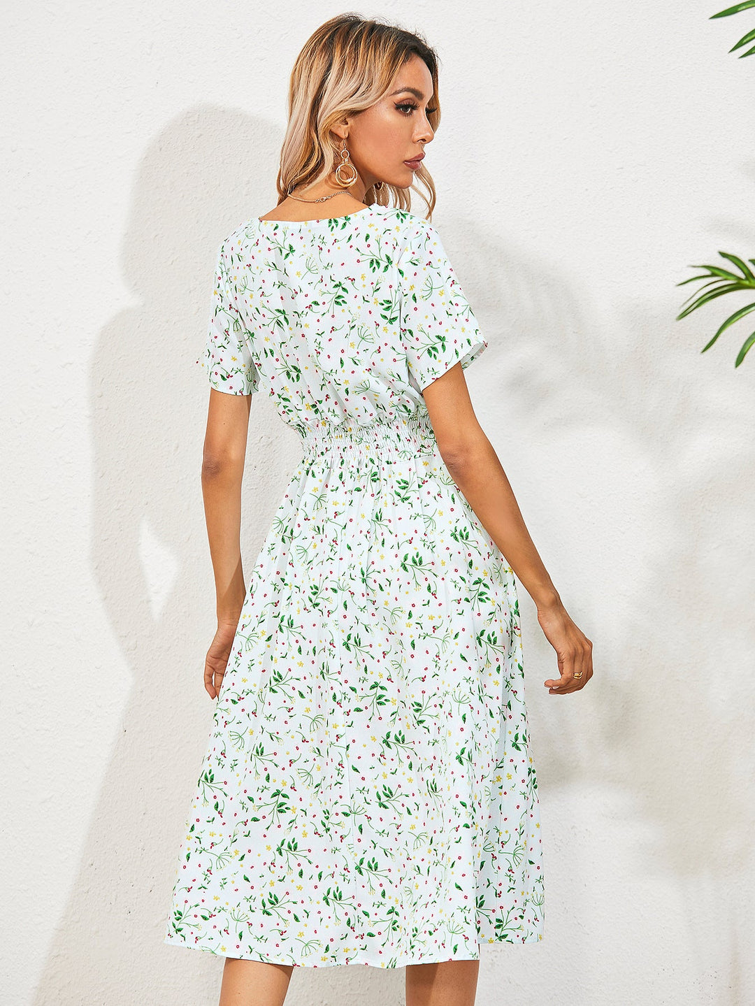 Chiffon Jurk - V-Hals Ontwerp & Zacht Stofgevoel