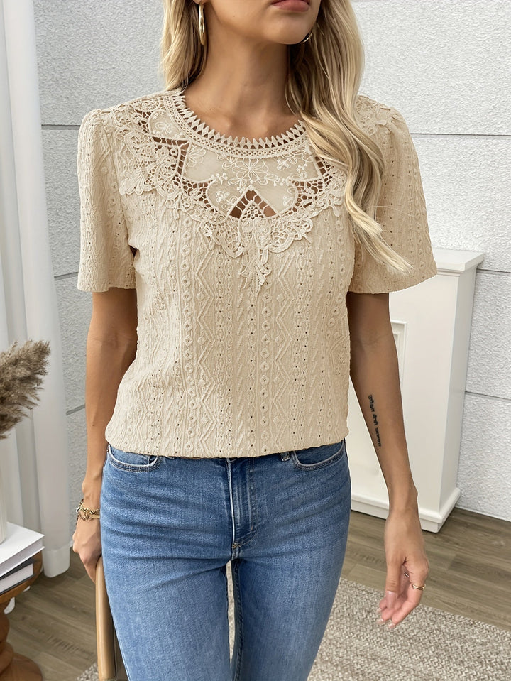 Crew Neck Blouse - Kantdetails en Korte Mouwen Stijl