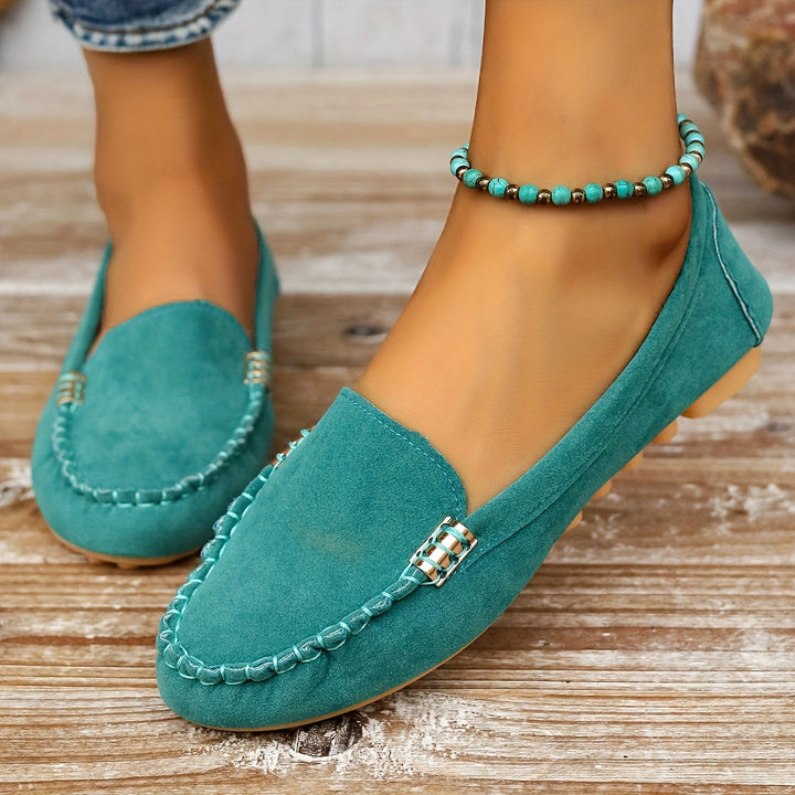 Damesschoenen – Ronde Teen & Metalen Accent