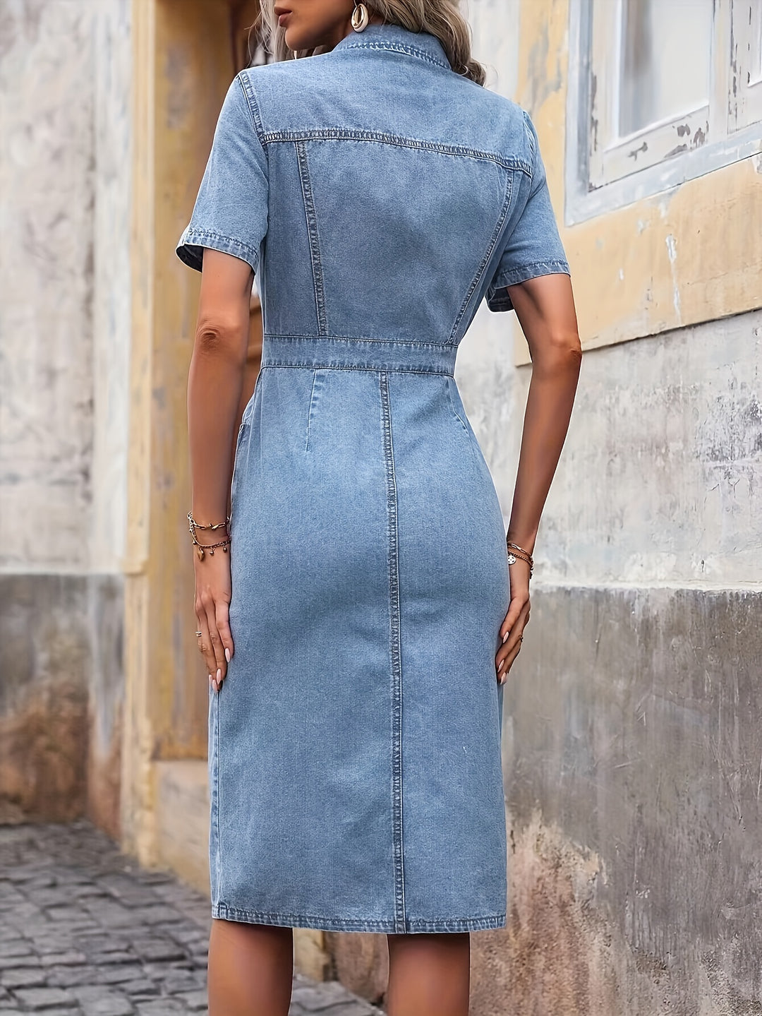 Denim Jurk – Korte Mouwen & Knoopsluiting Aan De Voorkant