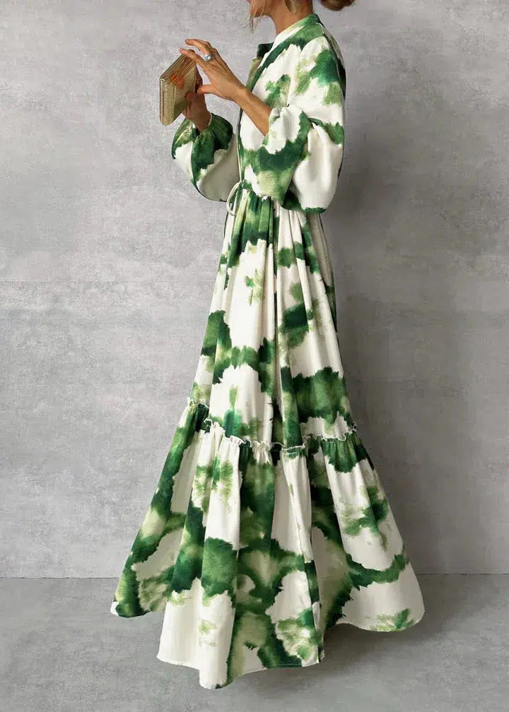 Drizella - Groene maxi jurk met lange mouwen en puntige halslijn
