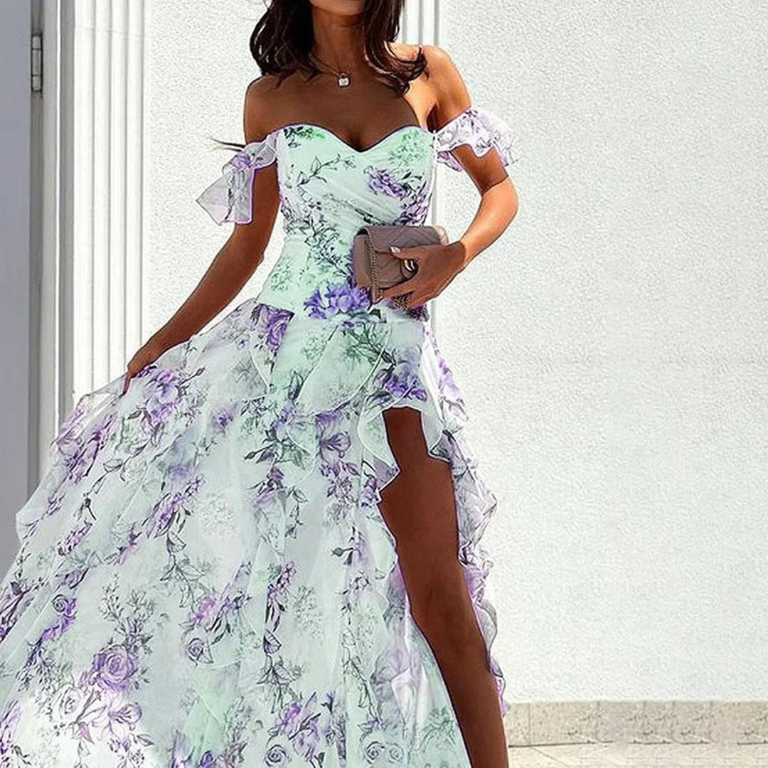 Elegante Baljurk - Off-Shoulder Ontwerp & Zijslit met Bloemenkant