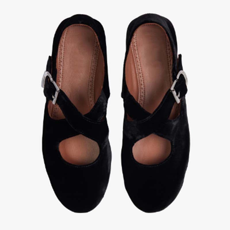 Flats Pumps – Ronde Neus & Kruisband Design