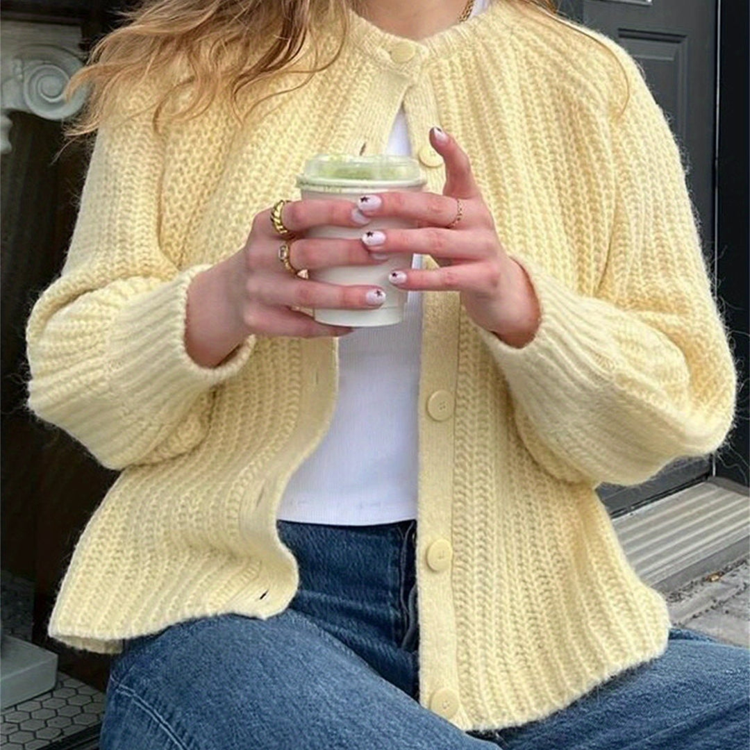 Gebreide Cardigan – Knoopsluiting & Lange Mouwen