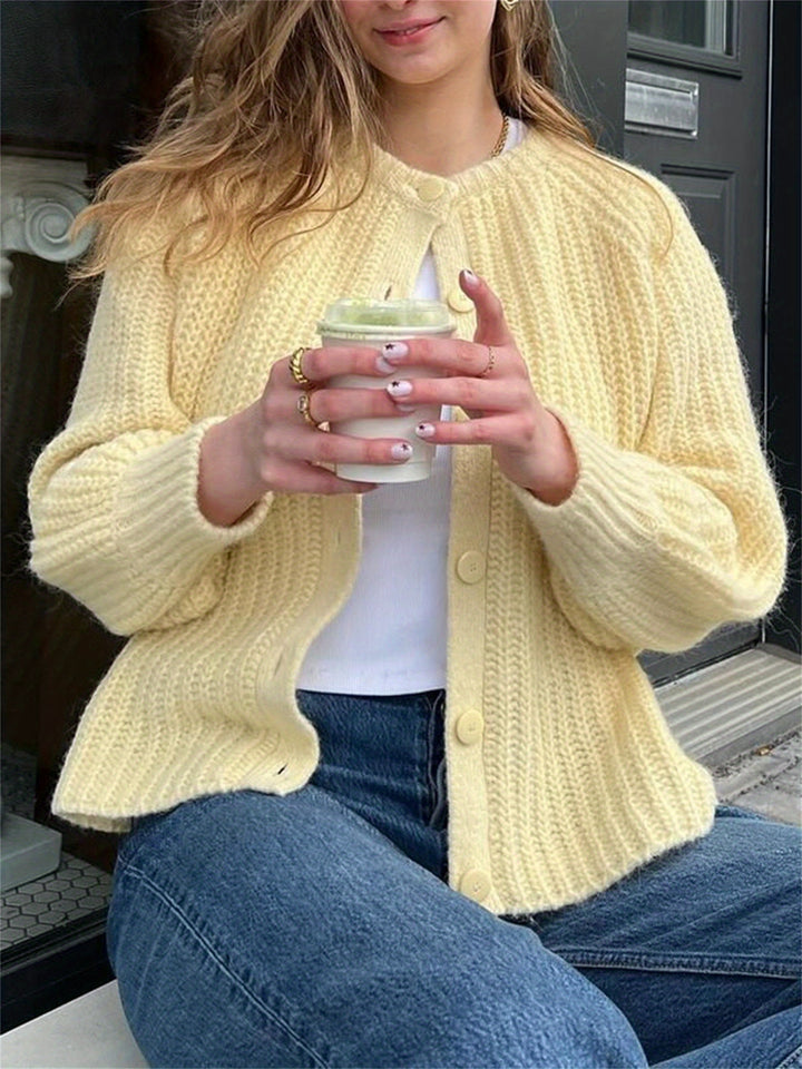 Gebreide Cardigan – Knoopsluiting & Lange Mouwen