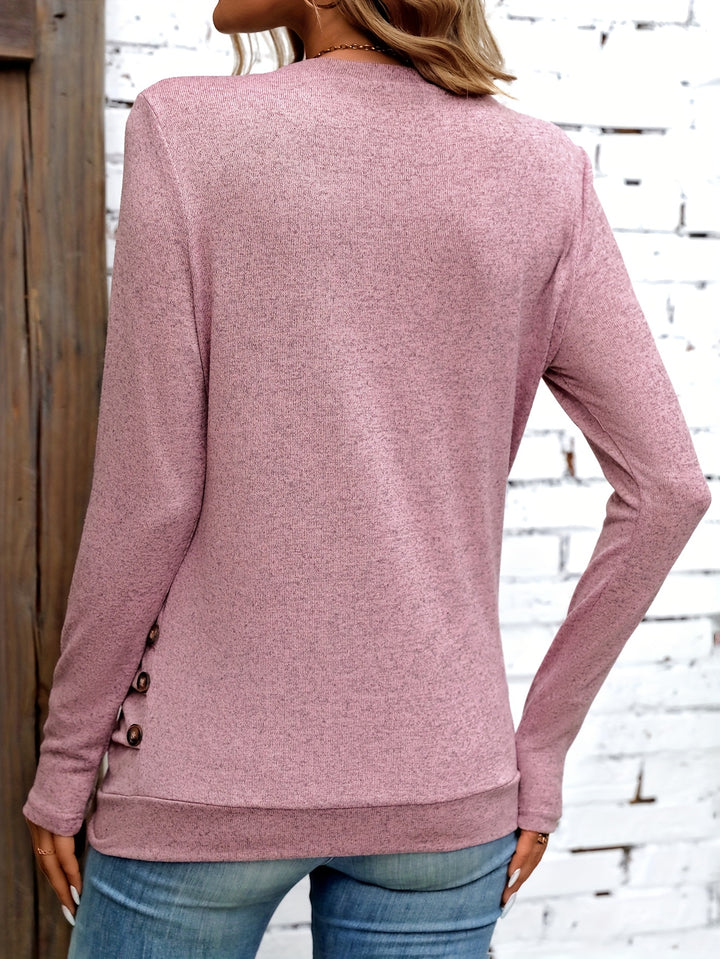 Gebreide Top – Ronde Hals & Knoopdetail voor Gemak