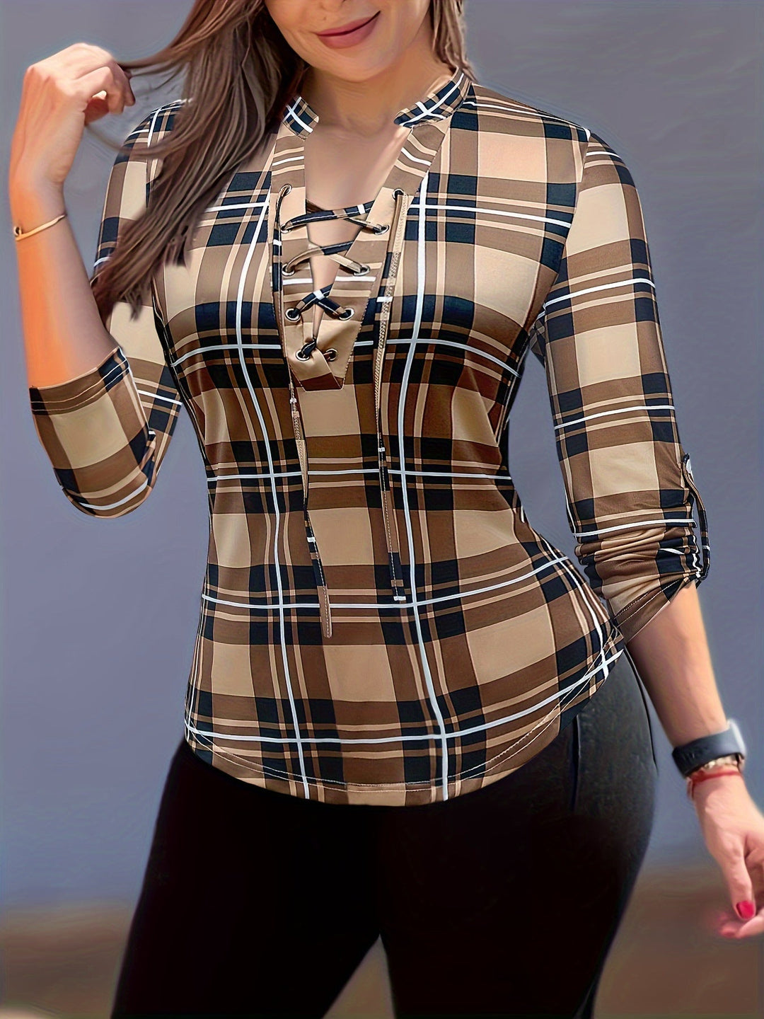Geruite Trekkoord Blouse - V-Hals Ontwerp en Lange Mouwen