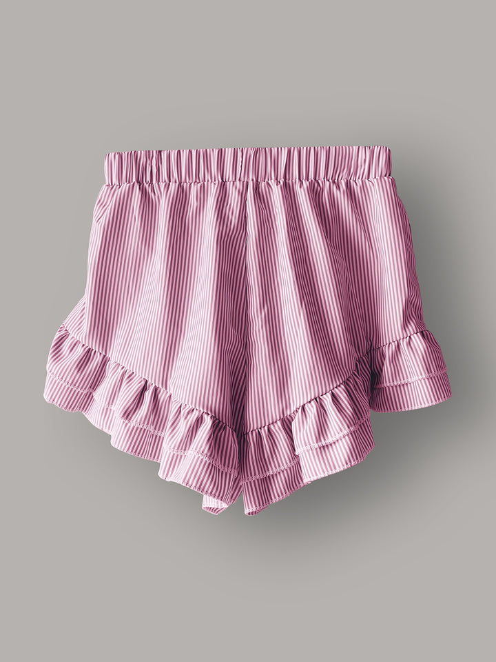 Gestreept Shirt en Ruches Shorts – Luchtig Ontwerp en Comfortabele Pasvorm