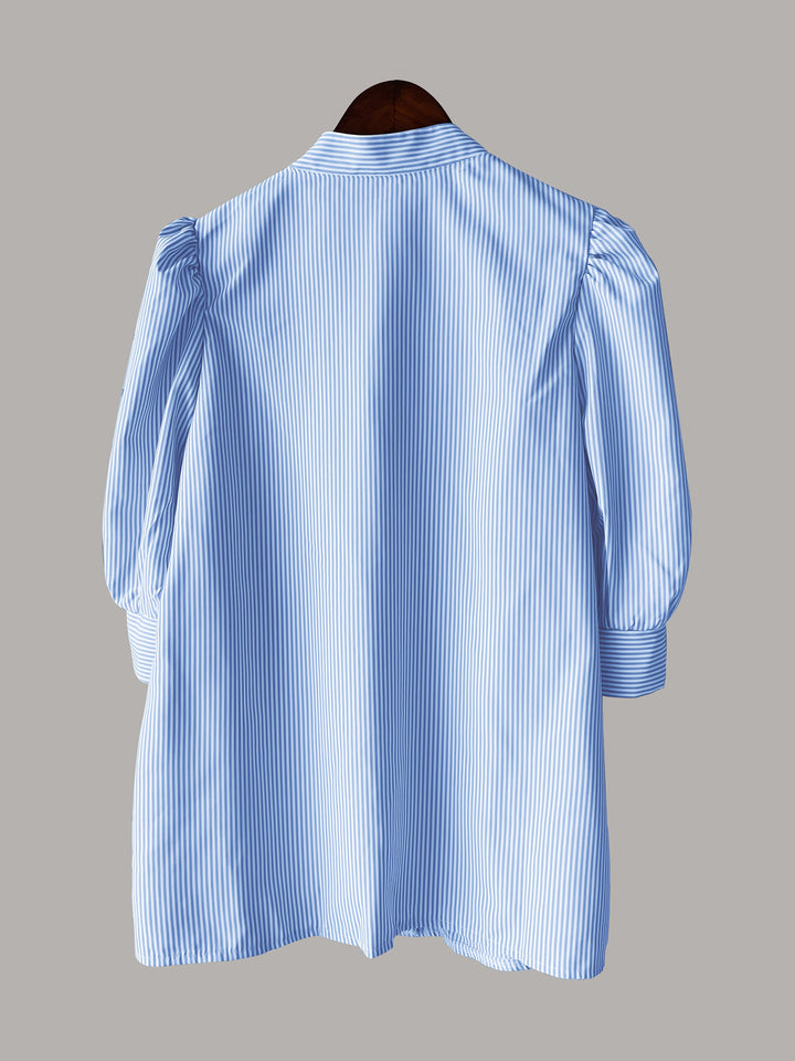 Gestreept Shirt en Ruches Shorts – Luchtig Ontwerp en Comfortabele Pasvorm