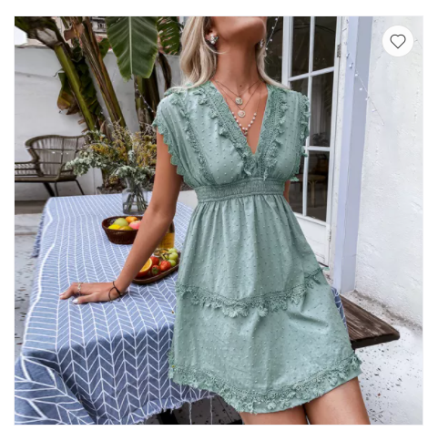Jurk – V-hals en Unieke Jacquard Stitching