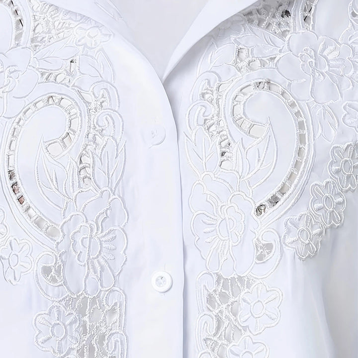 Kanten Blouse – Lange Mouwen & Knopsluiting voor Extra Comfort