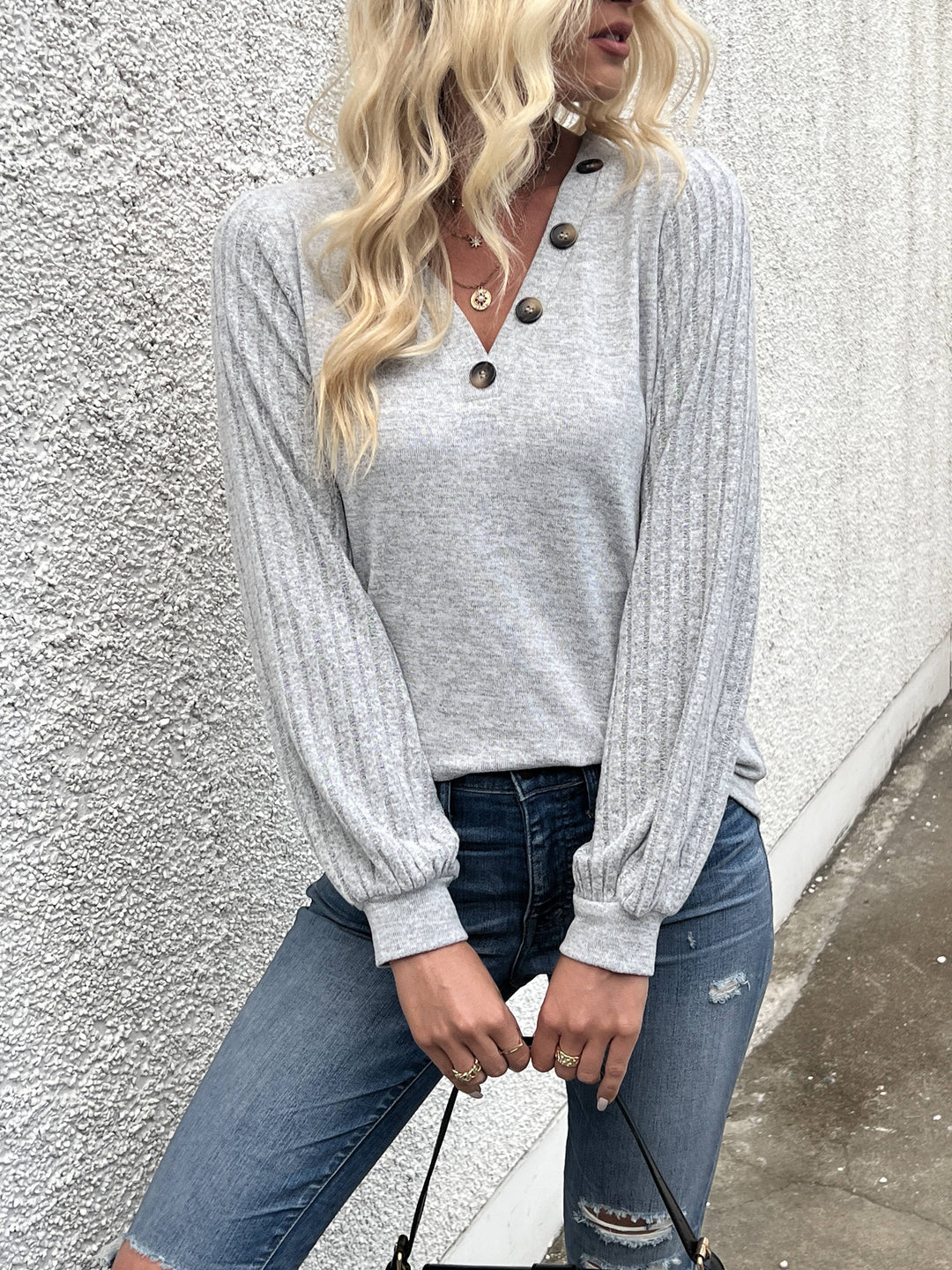 Katoen-Polyester T-shirt – V-hals & Knoopsluiting
