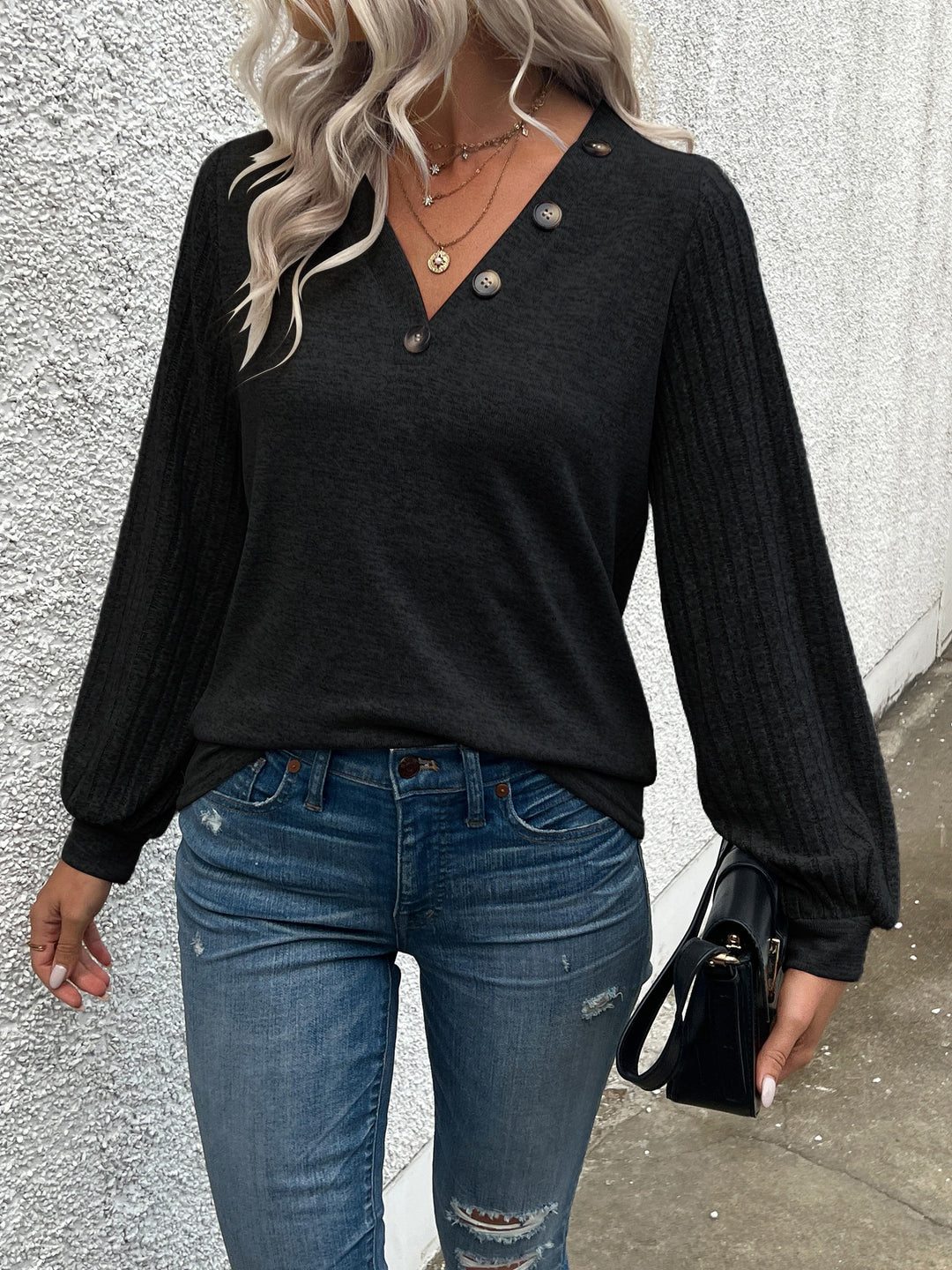 Katoen-Polyester T-shirt – V-hals & Knoopsluiting