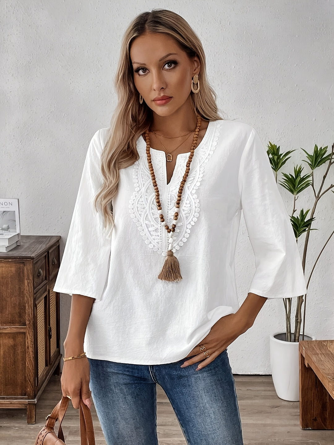 Katoenmix Shirt – V-Hals & Kanten Zoom voor Comfort