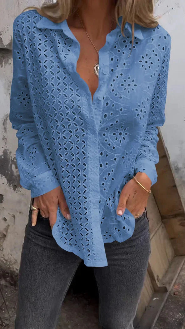 Knopen Voor Blouse - Borduurdetails & Ingezette Hals