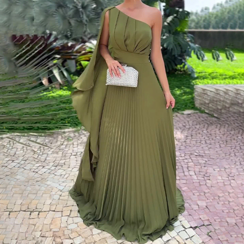 Lange Jurk – One-Shoulder Ontwerp & Vloeiende A-Lijn Rok