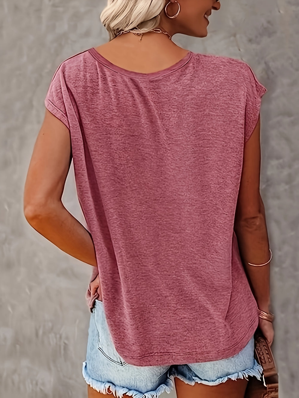 Lotus Print T-shirt – V-hals & Casual Cap Mouw