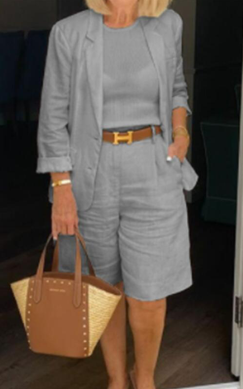 Margaret - Elegante linnen damesshort en blazer