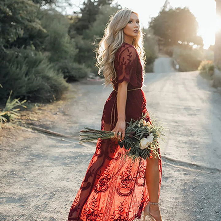 Maxi Jurk – Diepe V-hals & Korte Mouwen met Kantdetails