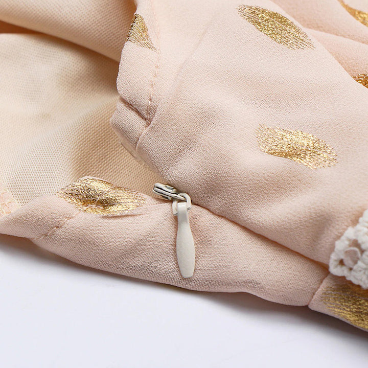 Maxi-jurk - Haakdetails & Vloeiend Stoffenontwerp