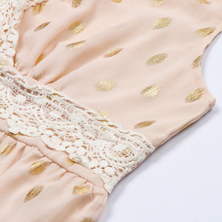 Maxi-jurk - Haakdetails & Vloeiend Stoffenontwerp