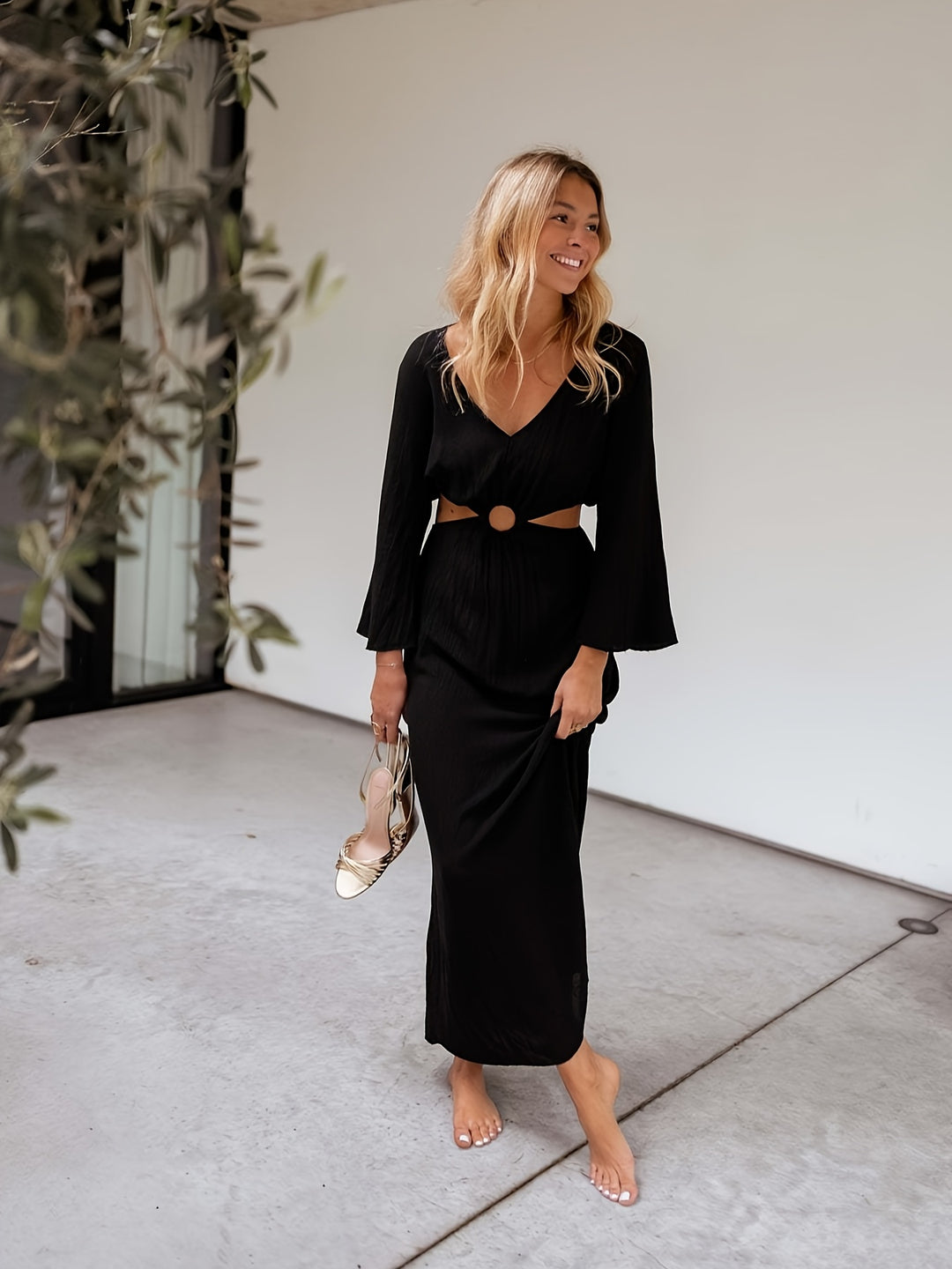 Midi Jurk – V-Hals & Taille Uitkering Met Ring Detail