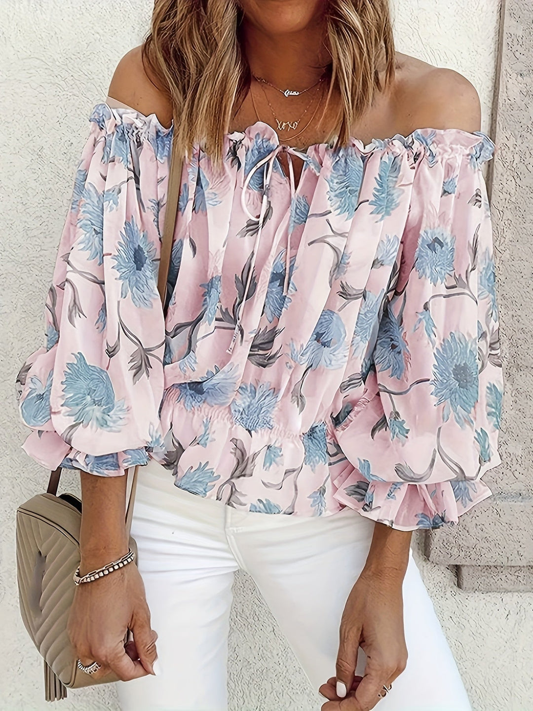 Off-Shoulder Bloemen Chiffon Blouse - Plissé Lantaarnmouwen & Lichtgewicht