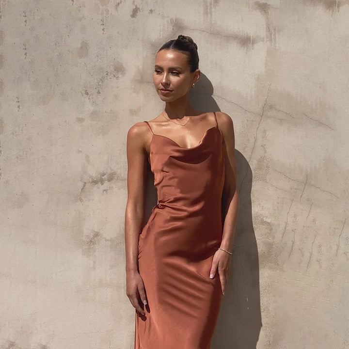 Polyestermix Maxi Jurk – Slipvorm & Extra Lange Val