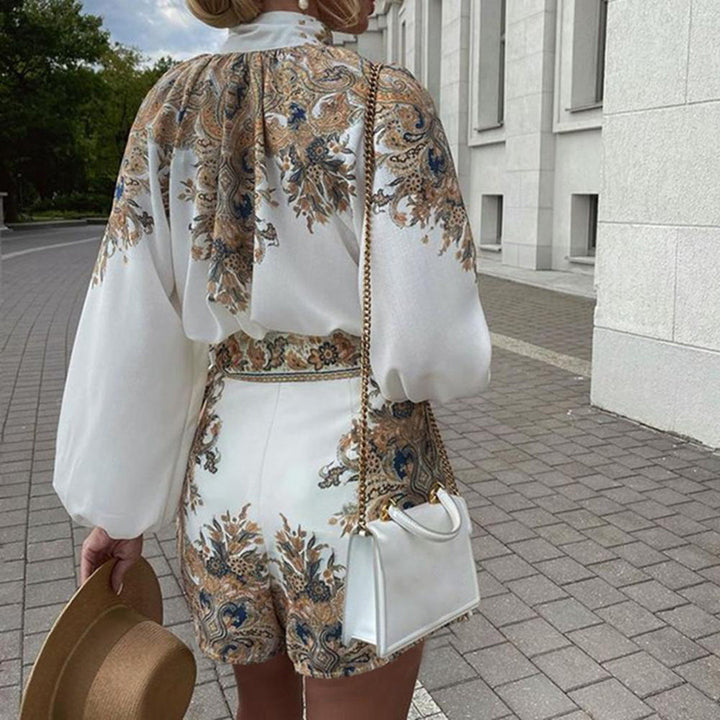 Romper - Hoge Kraag Ontwerp & Geknoopte Look