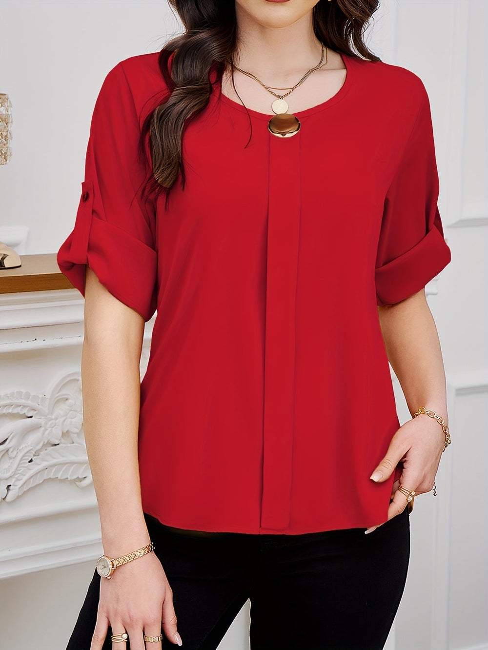 Ronde Hals Blouse - Plissé Voorkant & Korte Mouwen Ontwerp